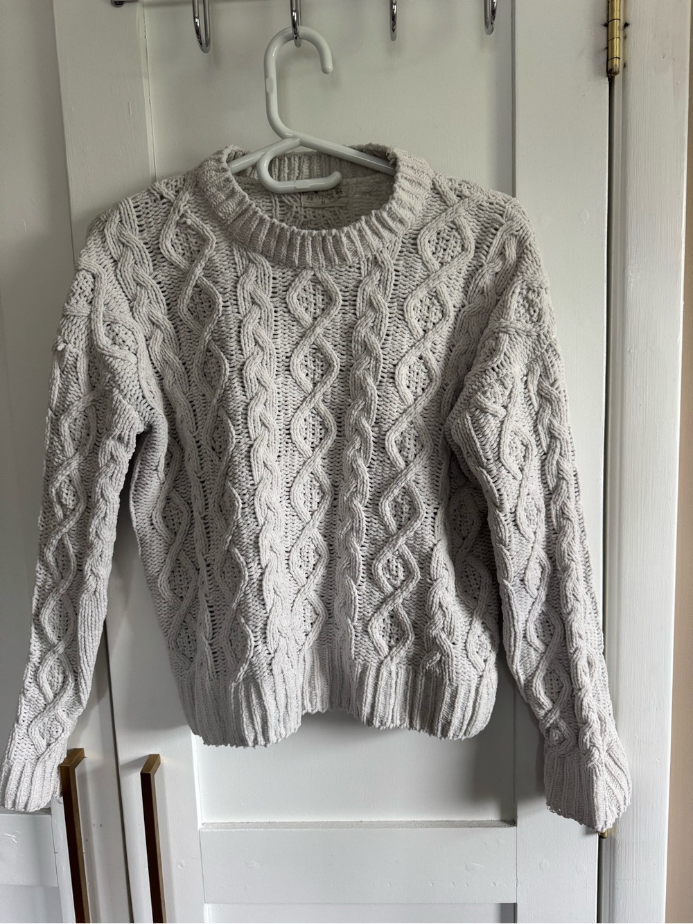 Cable Knit Crewneck Sweater - Cream